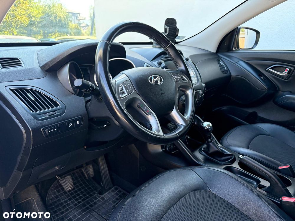 Hyundai ix35 1.6 2WD Fifa World Cup Edition - 7