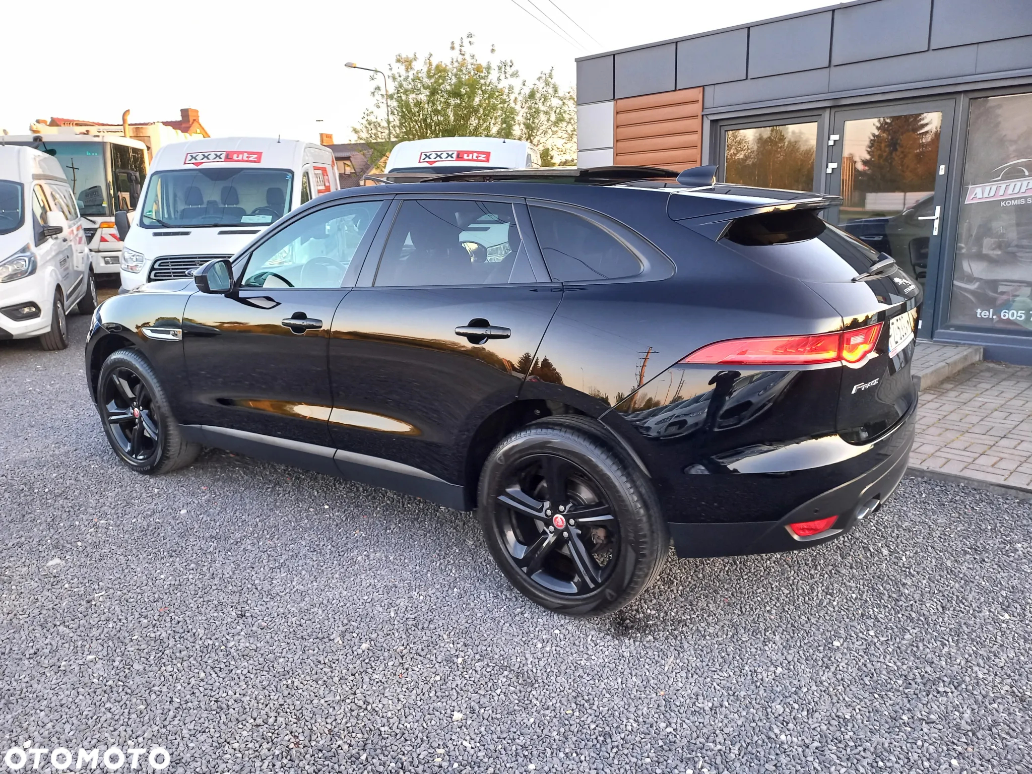 Jaguar F-Pace - 4