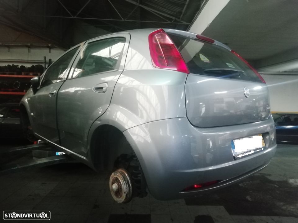 Fiat Grand Punto - 1