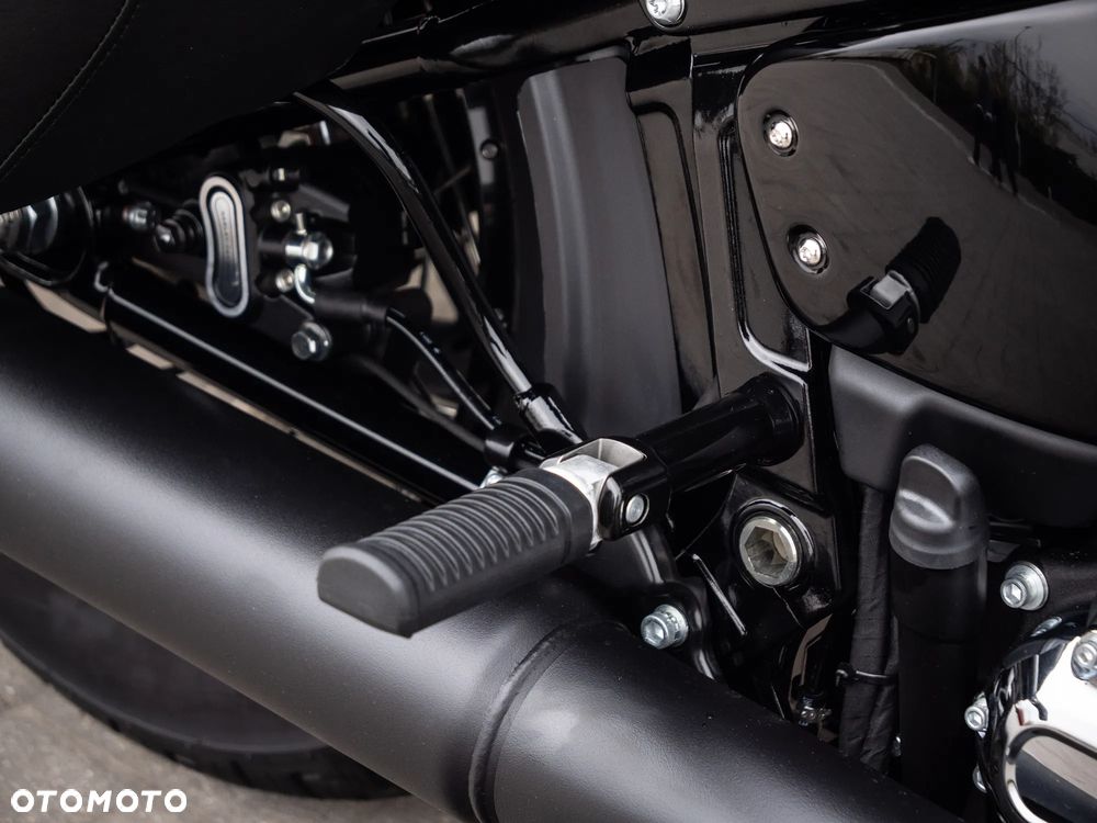 Harley-Davidson Softail Heritage Classic - 22
