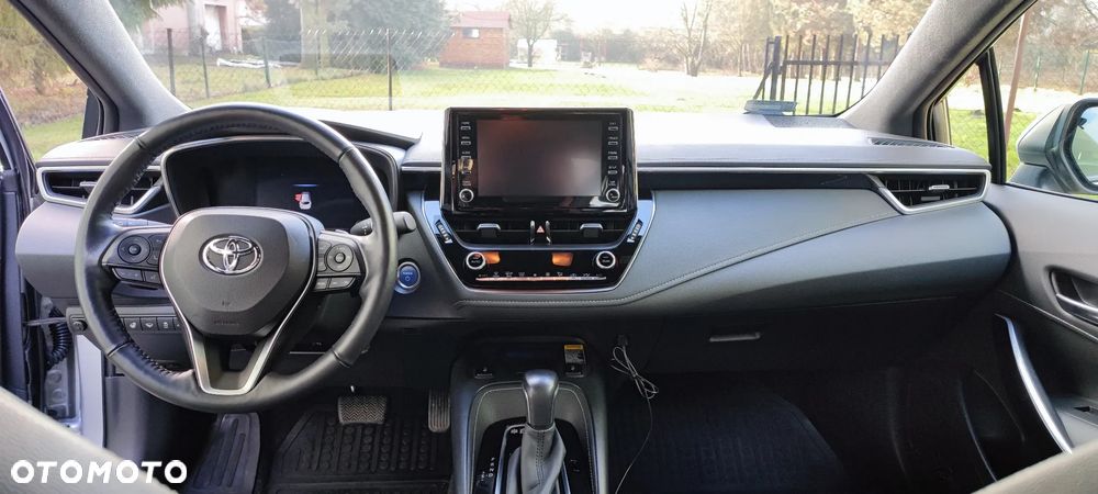 Toyota Corolla 2.0 Hybrid Executive - 7