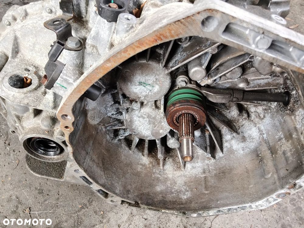 Skrzynia biegów renault Trafic 1.6 pf6040 - 3