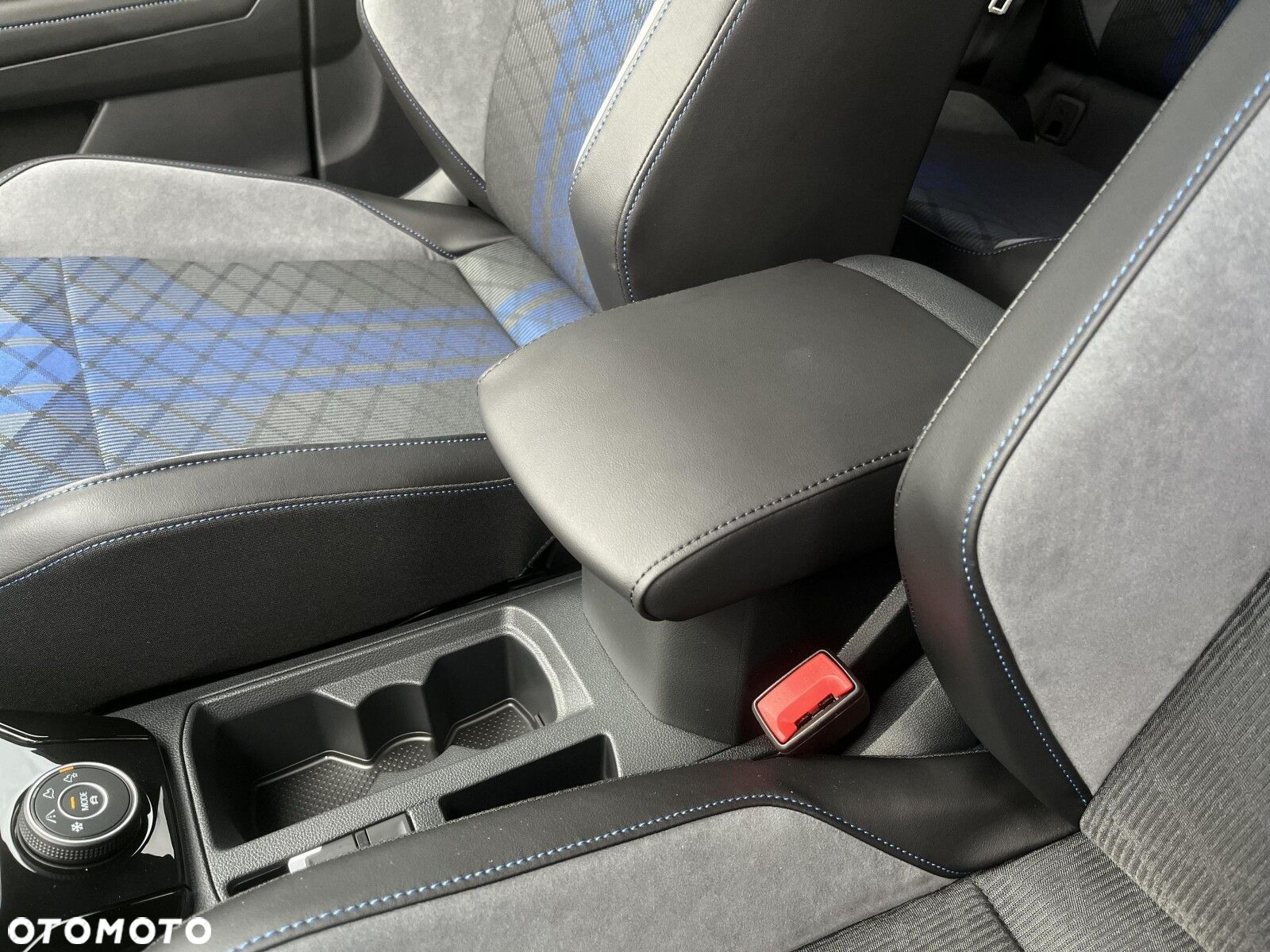 Volkswagen T-Roc 2.0 TSI 4Motion R DSG - 29