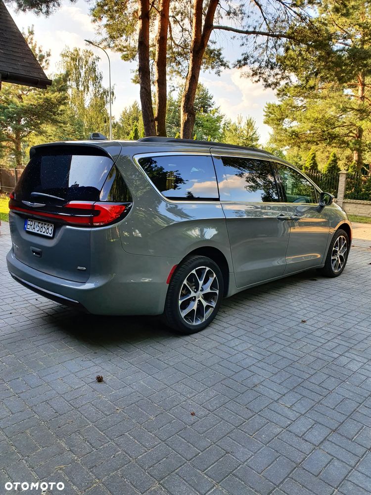 Chrysler Pacifica - 8