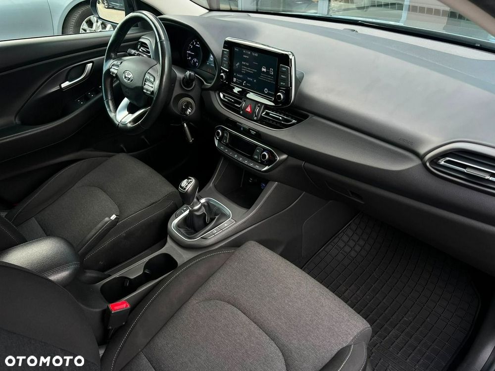Hyundai i30 1.5 DPI Comfort - 9