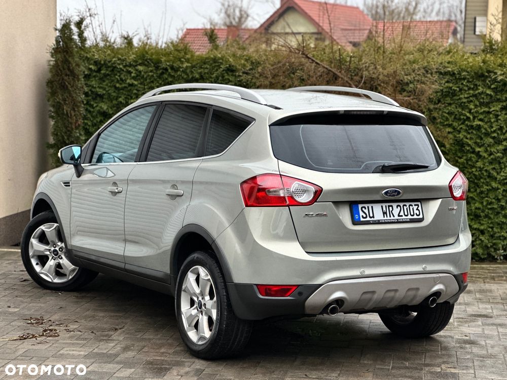 Ford Kuga 2.0 TDCi 2x4 Titanium - 11