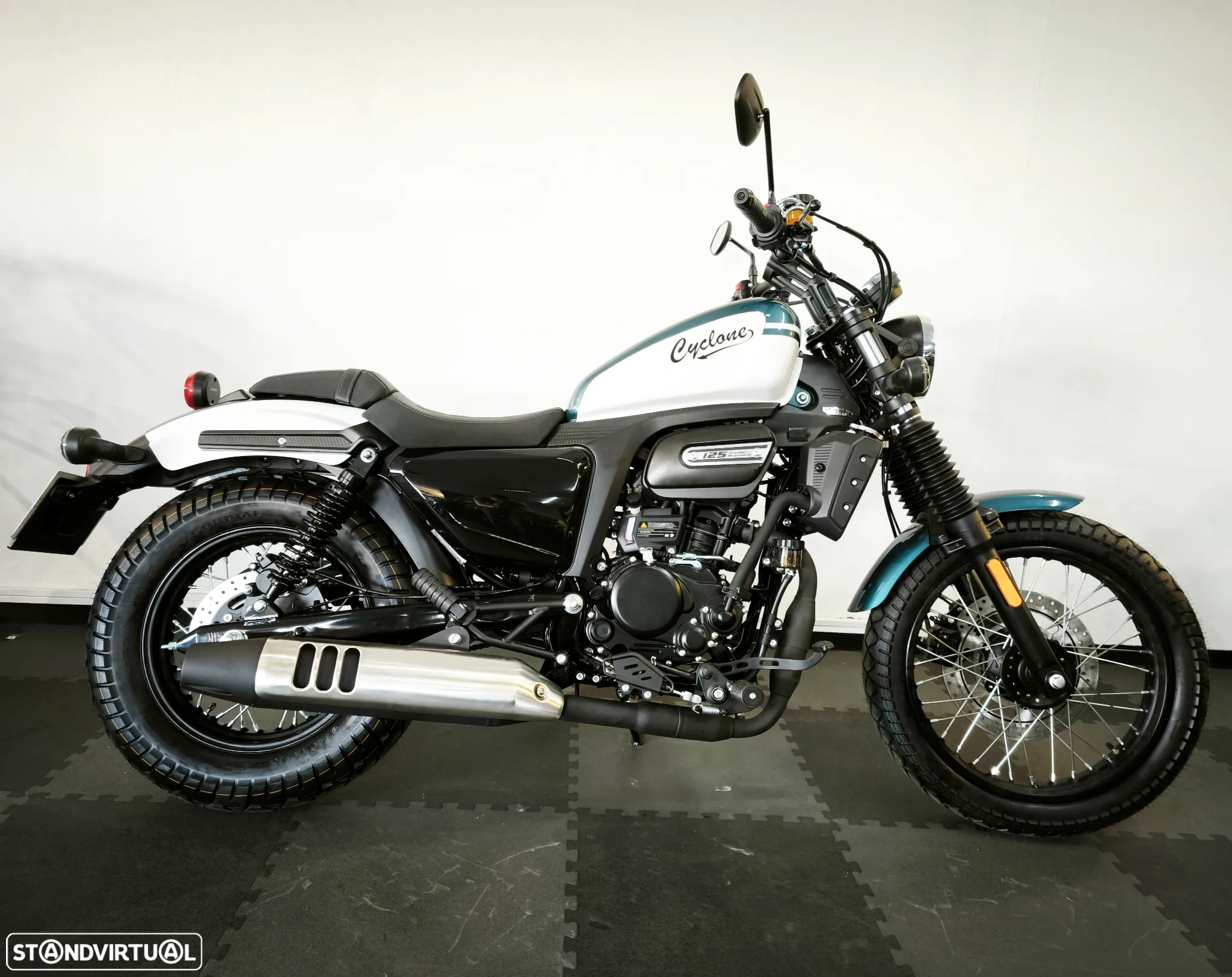 Cyclone Nova Custom/Cruiser - 6