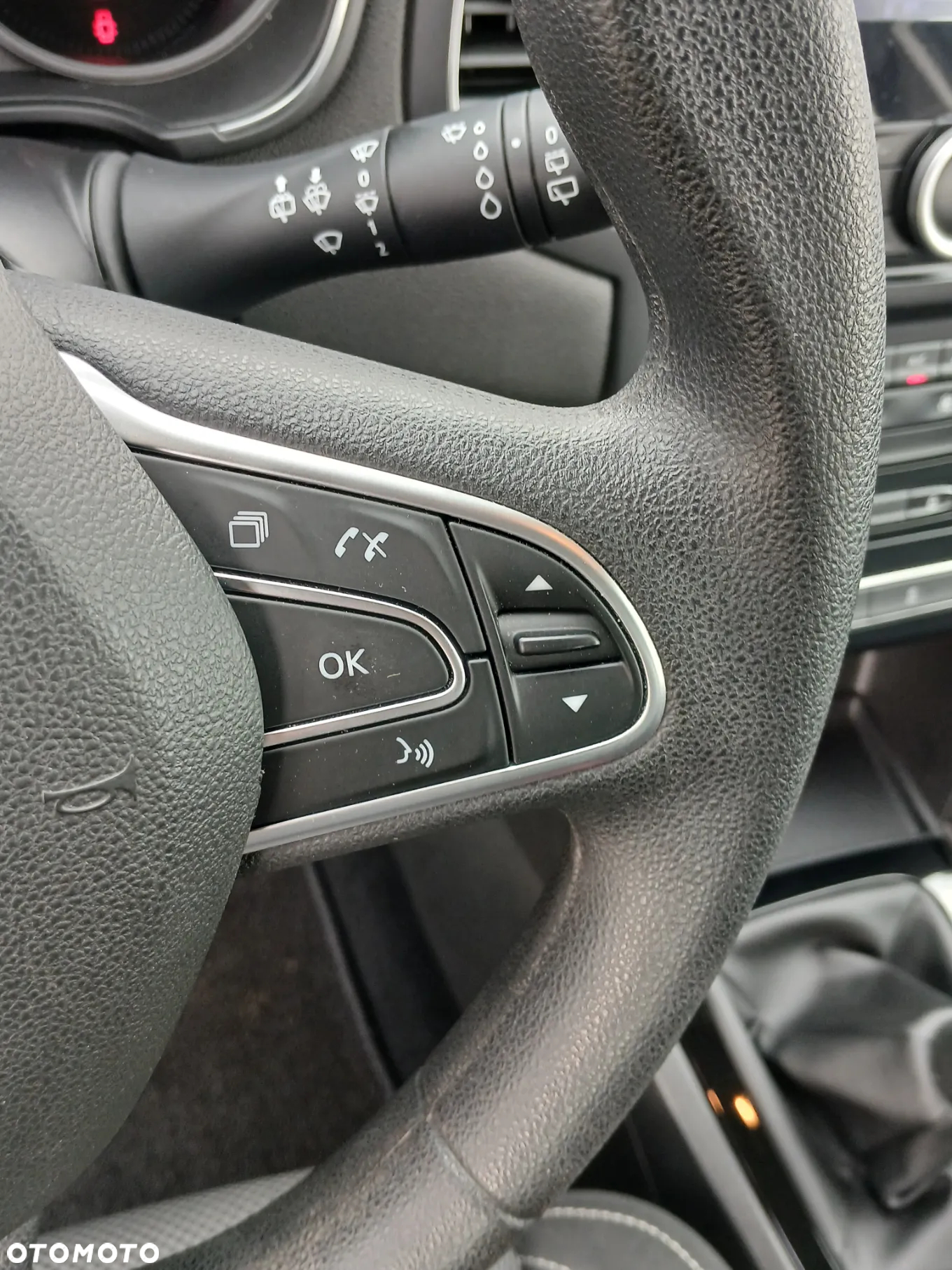 Renault Megane ENERGY TCe 100 INTENS - 10