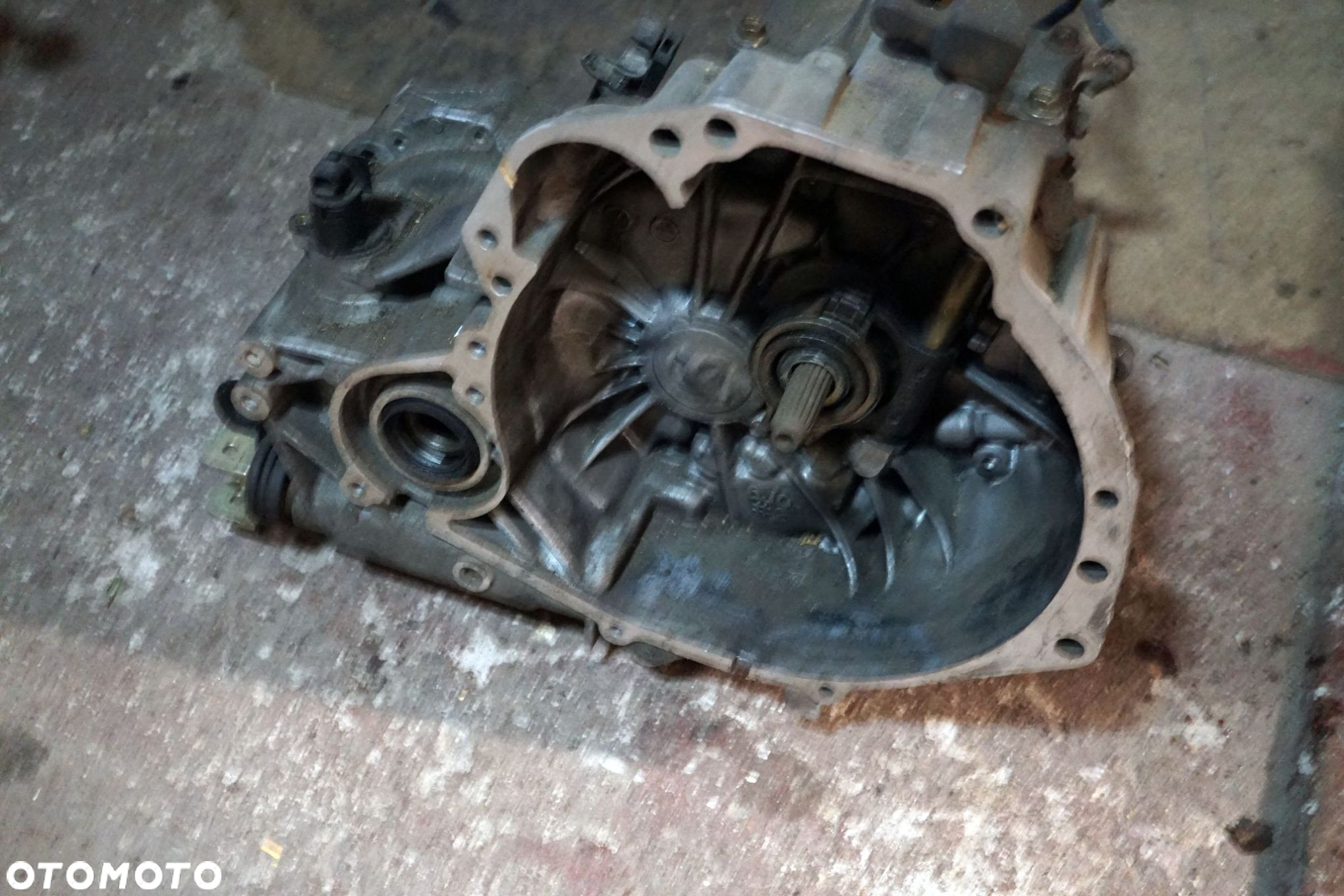 SKRZYNIA BIEGÓW MANUALNA ALMERA II N16 1.8 16V 6J0 NISSAN 2000-2003 - 3