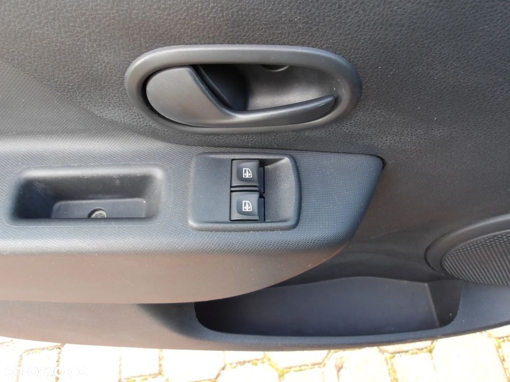 Dacia Sandero SCe 75 Essentiel - 29