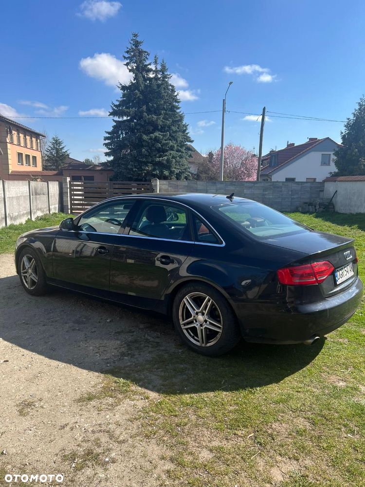 Audi A4 Limousine - 2