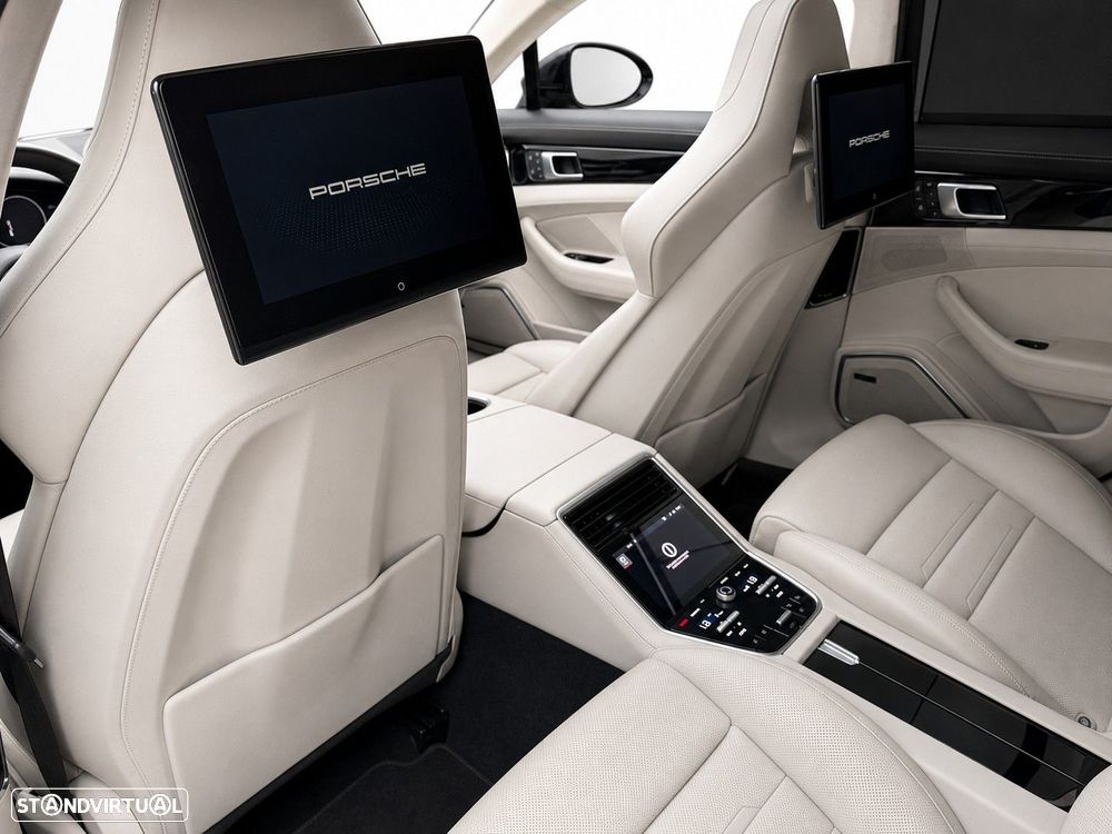 Porsche Panamera 4 E-Hybrid Platinum Edition - 17