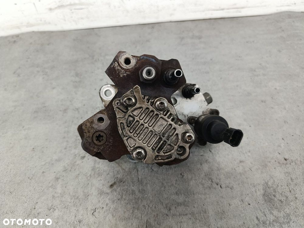 POMPA WTRYSKOWA NISSAN PRIMERA III P12 8200108225 0445010075  BOSCH 1.9 - 4