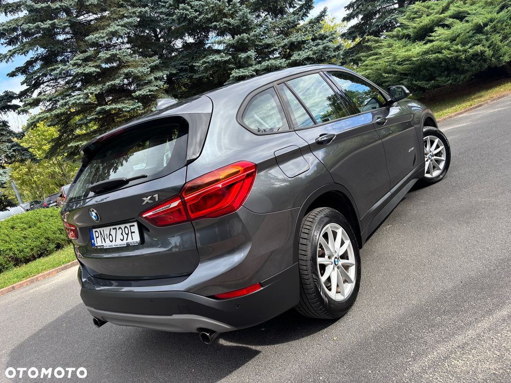 BMW X1 xDrive20i - 8
