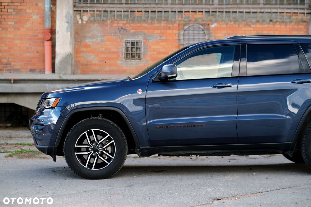 Jeep Grand Cherokee - 4