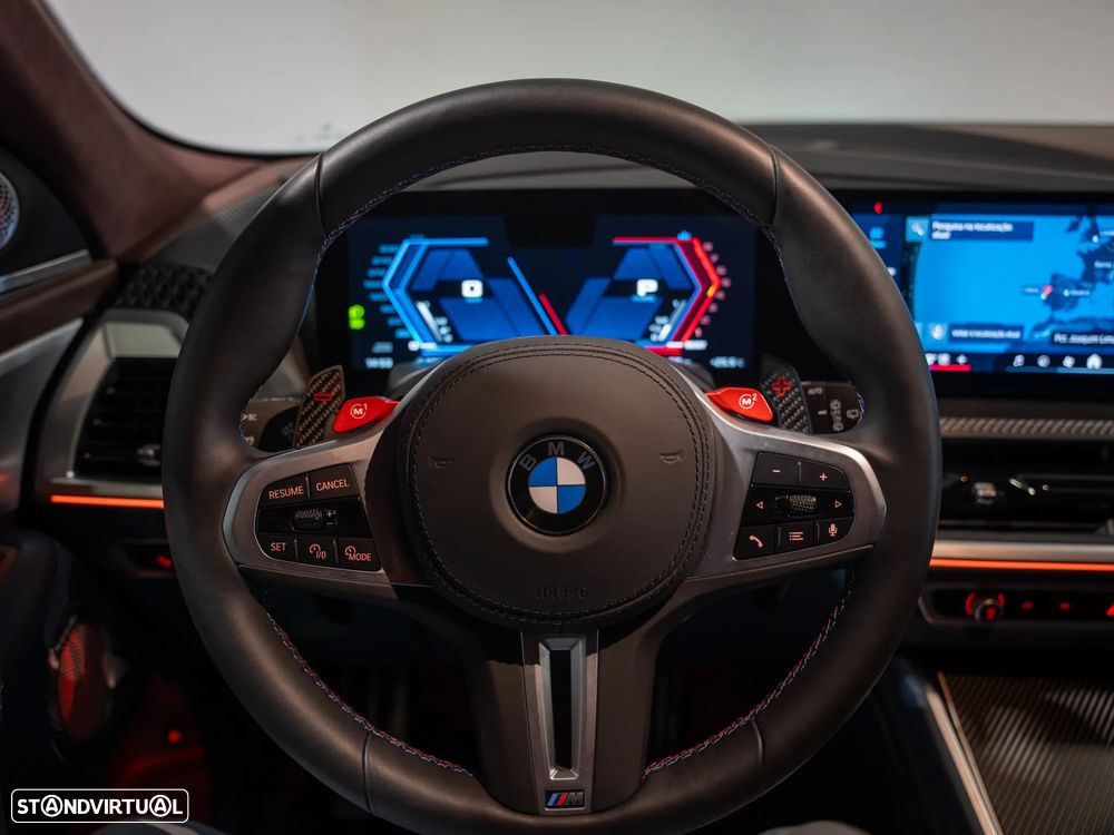 BMW XM 50e - 11