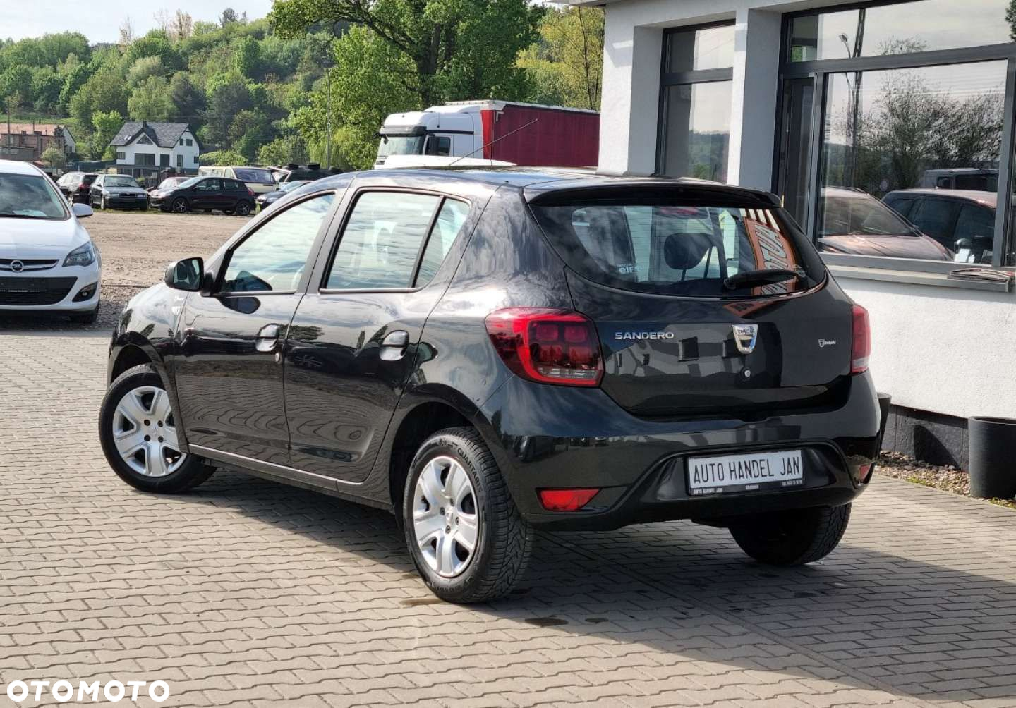 Dacia Sandero - 4