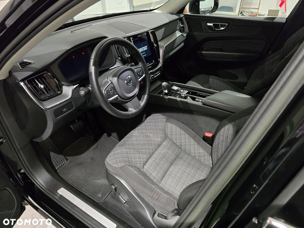 Volvo XC 60 B4 D AWD Core - 10