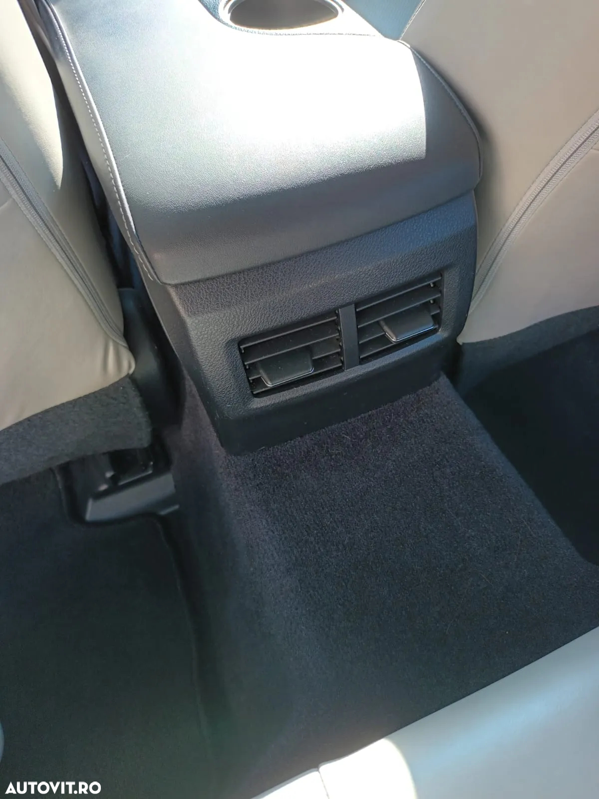 Lexus Seria IS 300h Aut. Executive - 15
