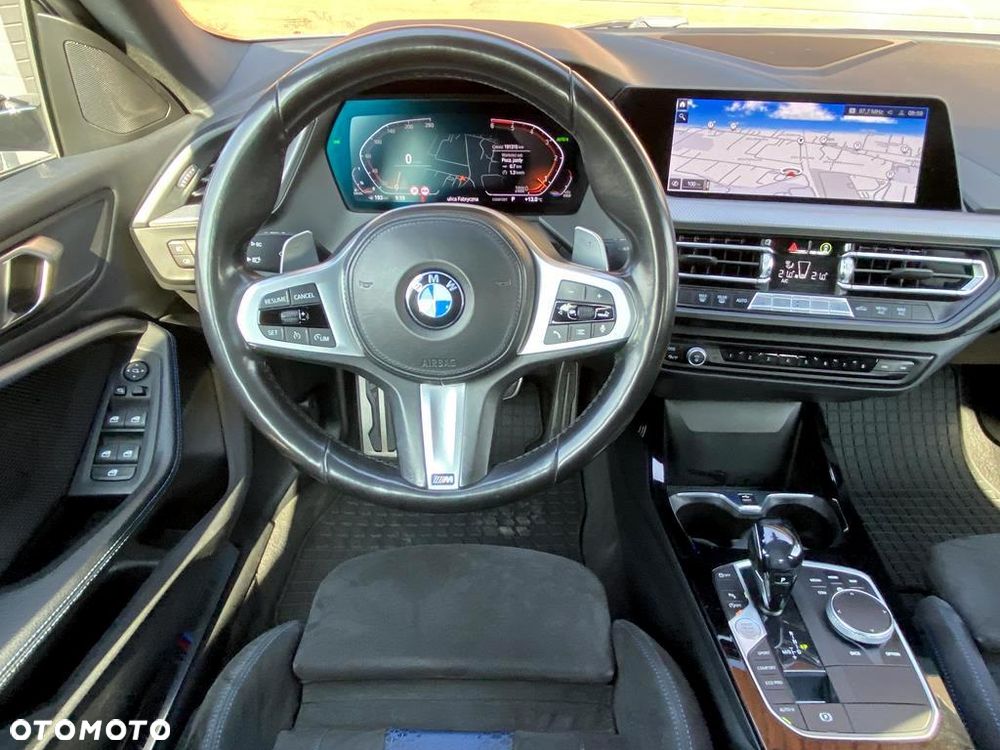 BMW Seria 2 220d xDrive M Sport sport - 32