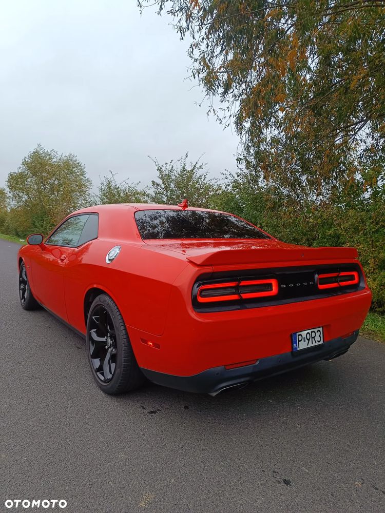 Dodge Challenger 5.7 R/T - 9