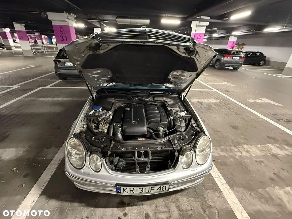 Mercedes-Benz Klasa E - 21