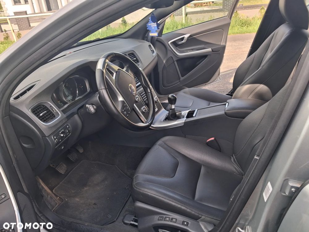 Volvo S60 D2 Edition - 15