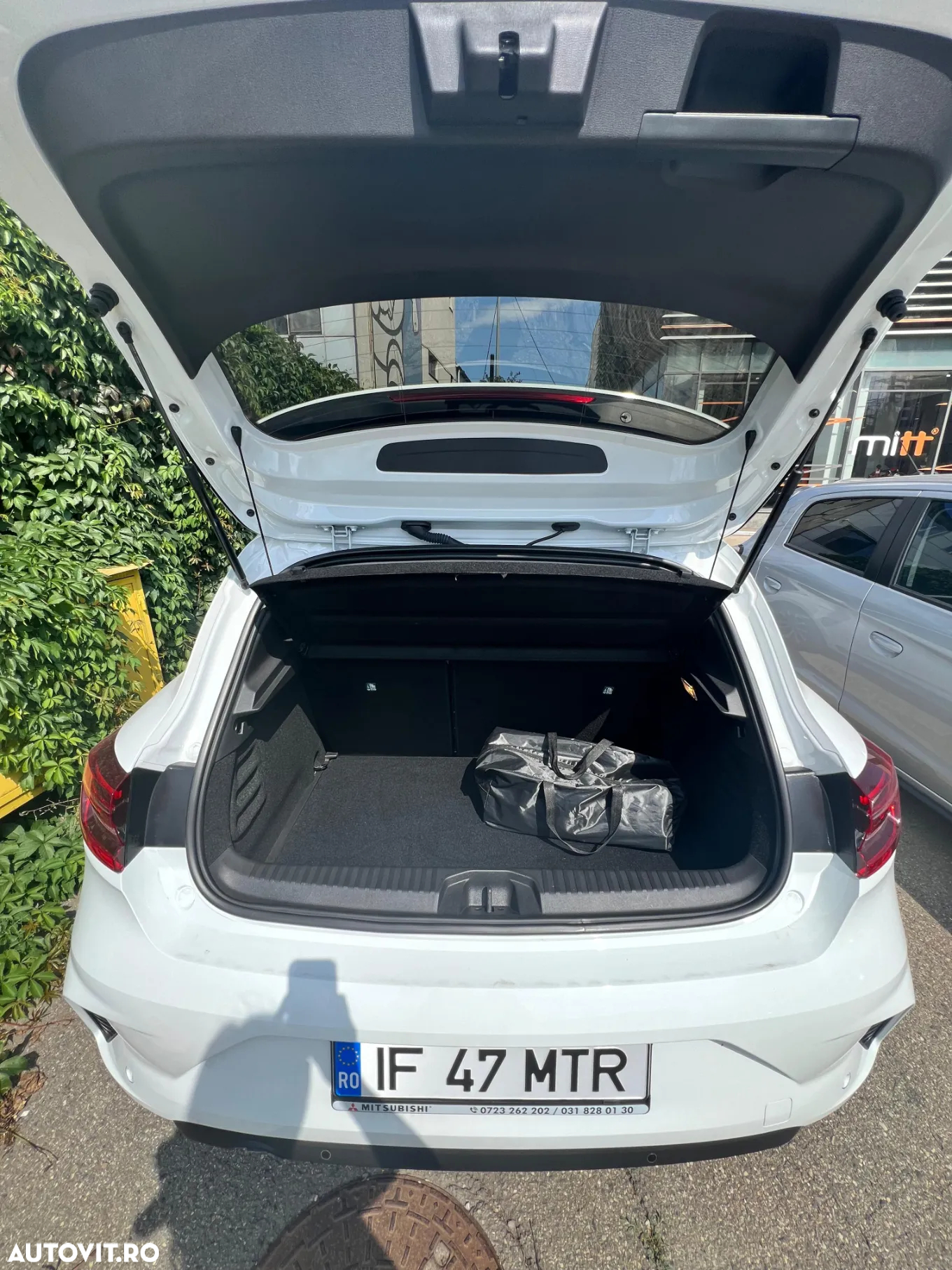 Mitsubishi Colt 1.0 L MPI-T Invite Style - 4