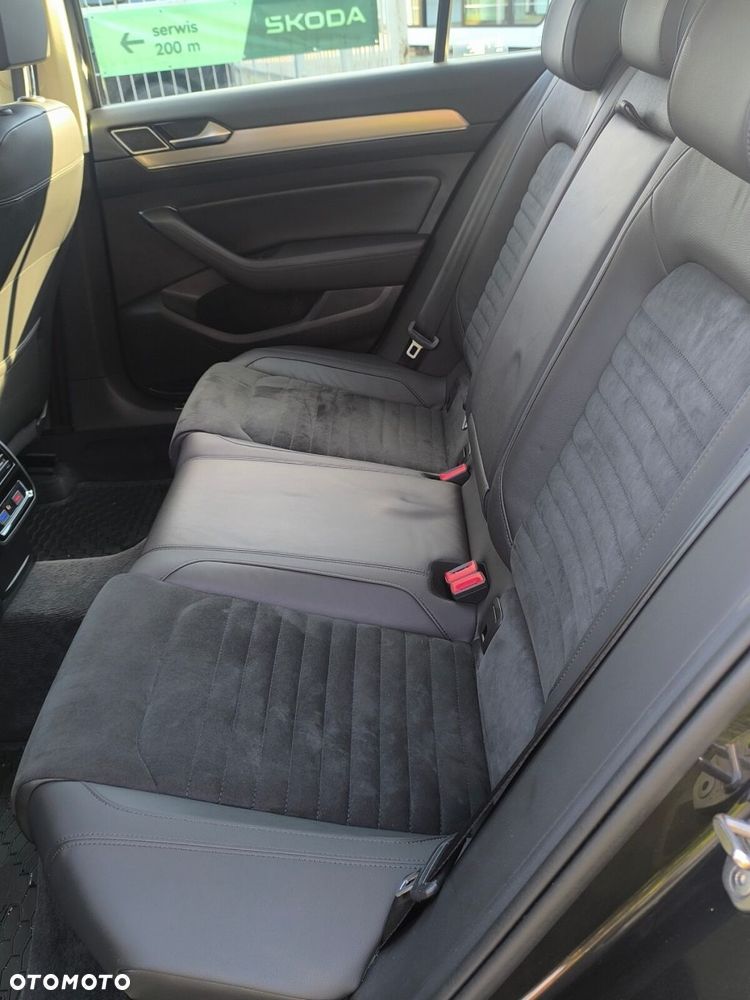 Volkswagen Passat - 33