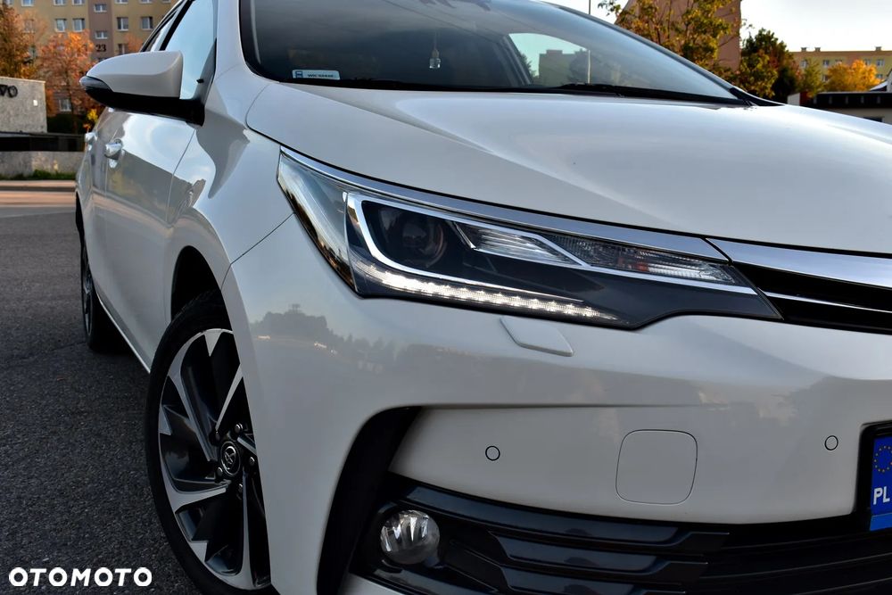 Toyota Corolla 1.6 Premium EU6 - 19