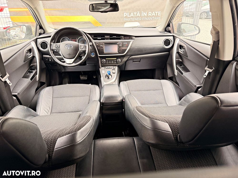 Toyota Auris ver-1-4-d--4d-unique - 6