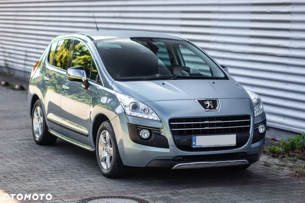 Peugeot 3008 Hybrid4 - 10