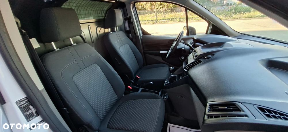 Ford Connect Transit - 26