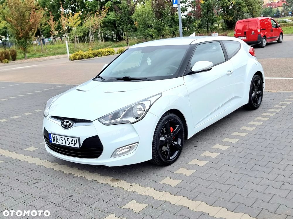 Hyundai Veloster 1.6 Style - 17