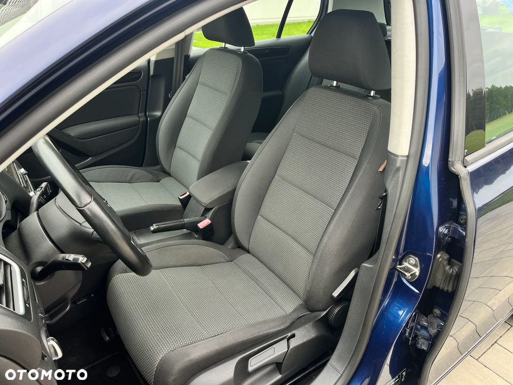 Volkswagen Golf 1.6 TDI DPF BlueMotion Technology Trendline - 13
