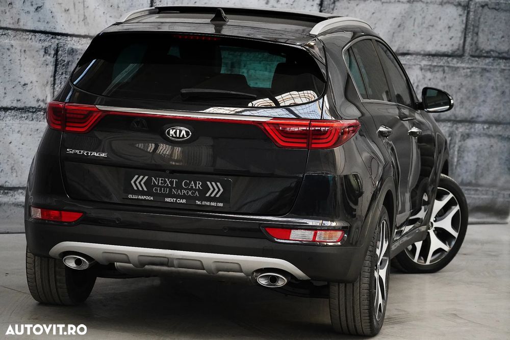 Kia Sportage 2,0 CRDI AWD Aut. GT Line - 4