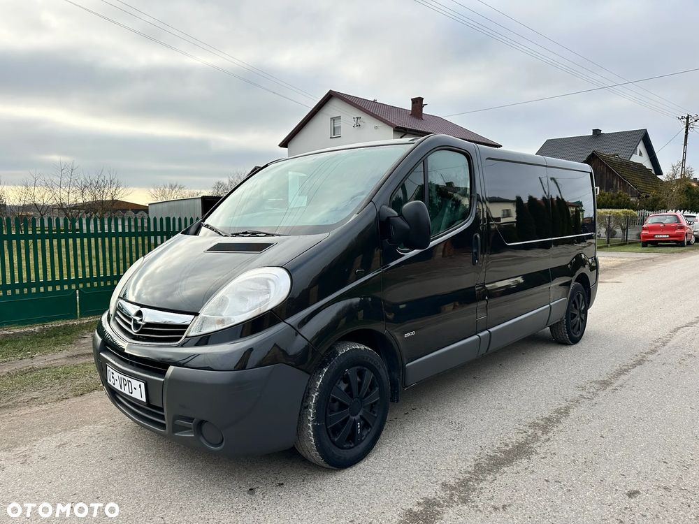 Opel Vivaro - 1