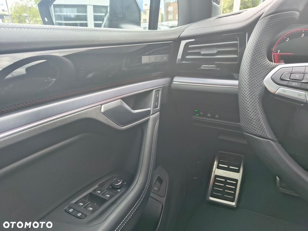 Volkswagen Touareg - 20