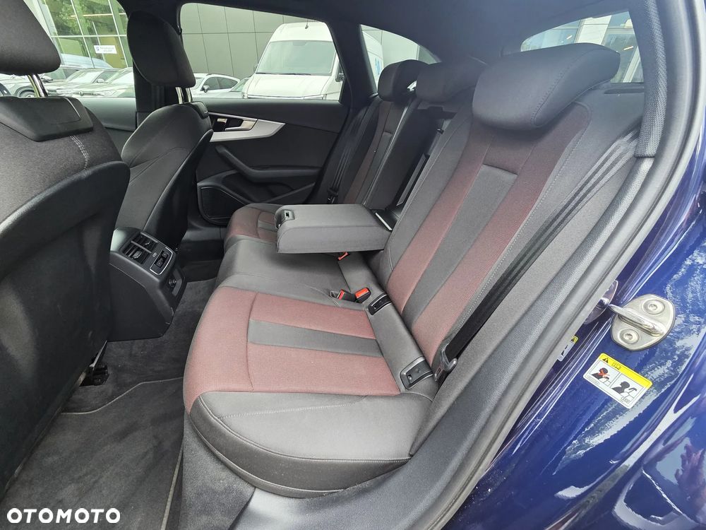 Audi A4 - 9