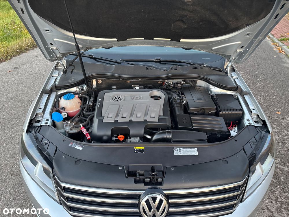 Volkswagen Passat - 17