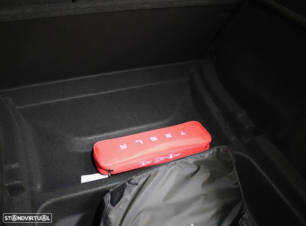 Tesla Model Y Long Range Tração Integral - 30