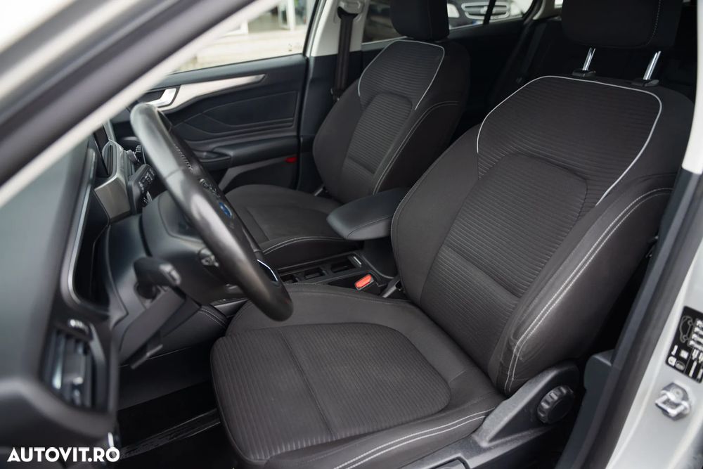 Ford Focus 1.0 EcoBoost Start-Stopp-System TITANIUM - 14