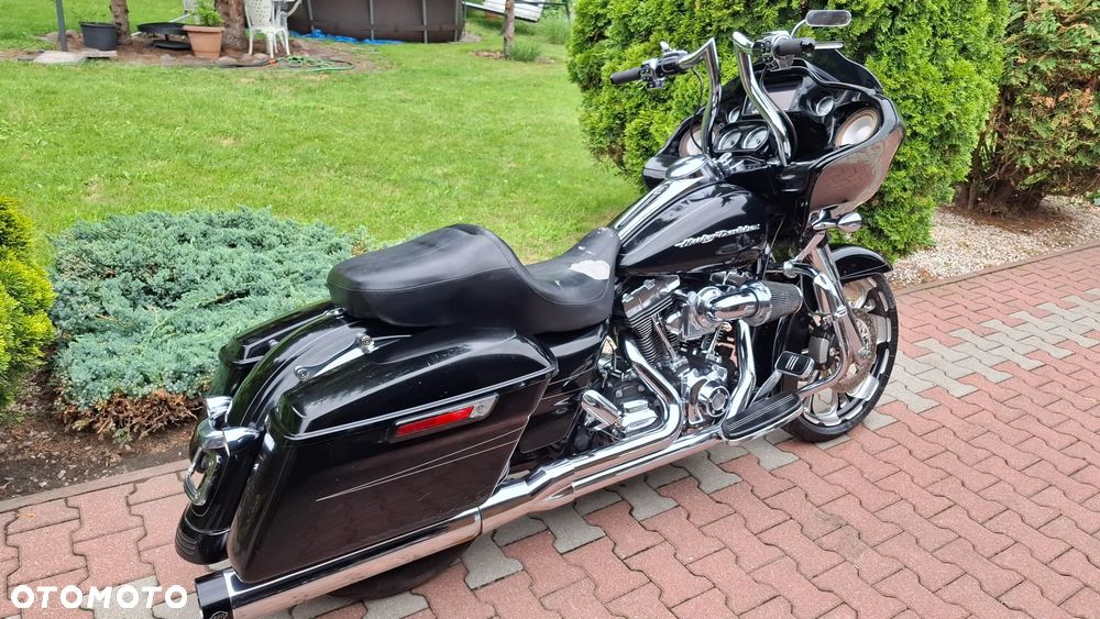 Harley-Davidson Touring Road Glide - 3