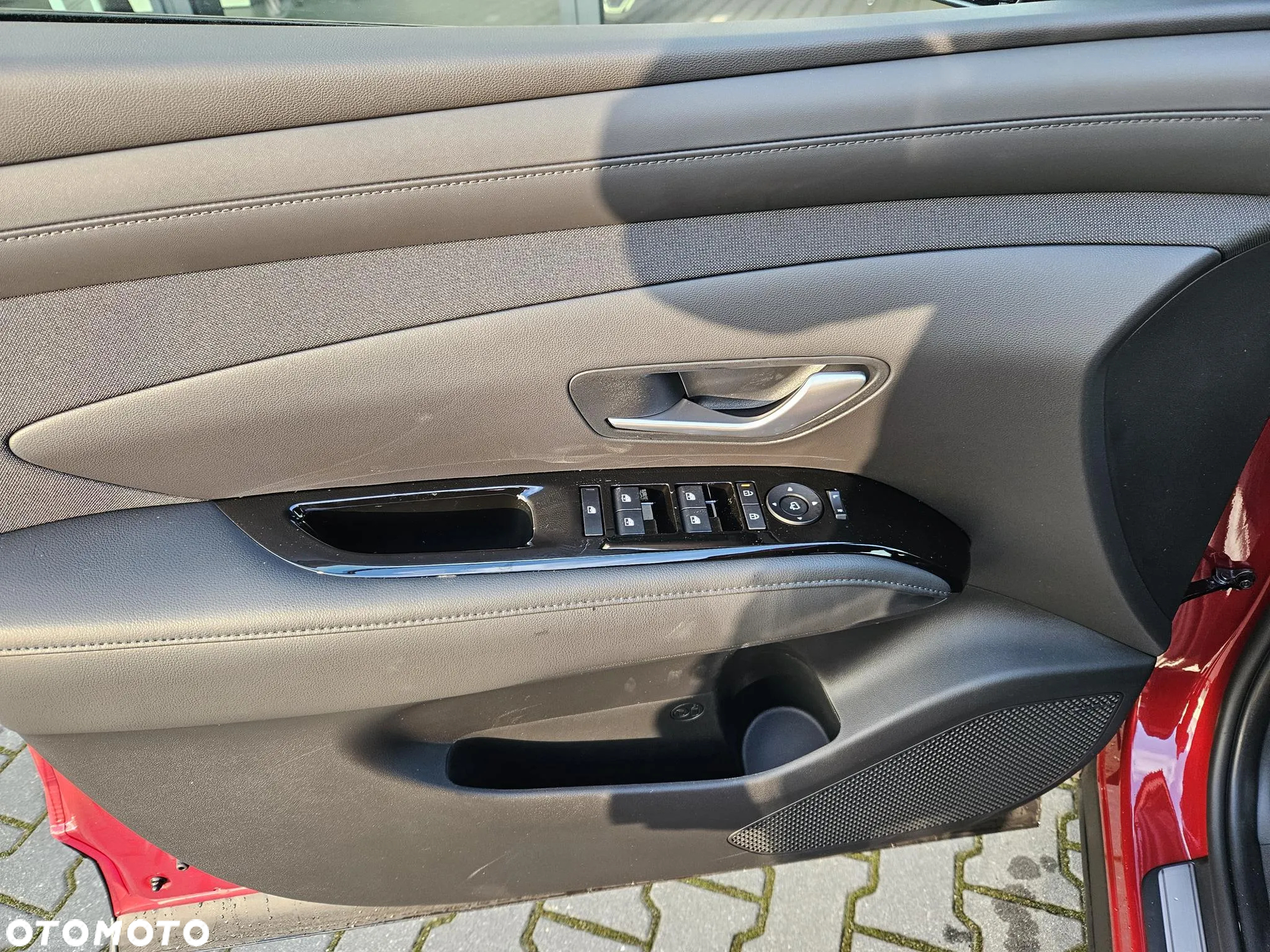 Hyundai Tucson 1.6 T-GDi HEV Executive 2WD - 14