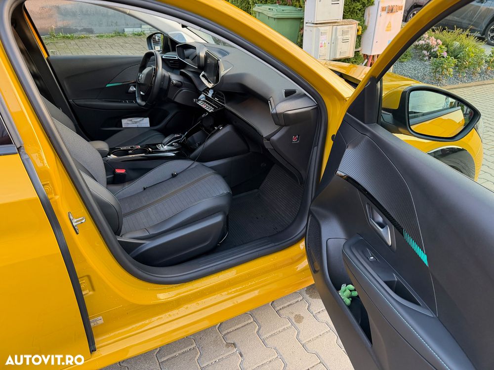 Peugeot 208 e-208 Allure - 12