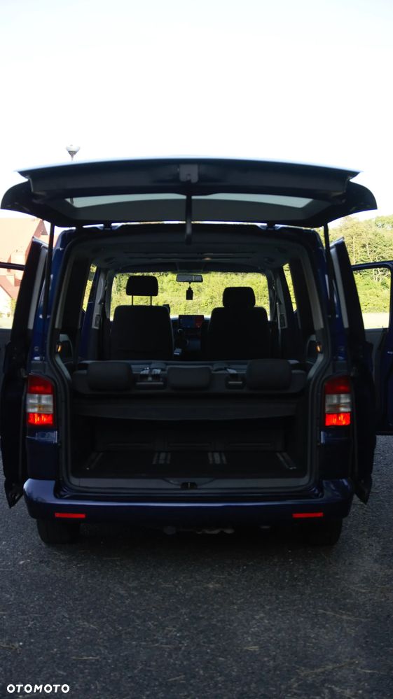 Volkswagen Multivan - 4