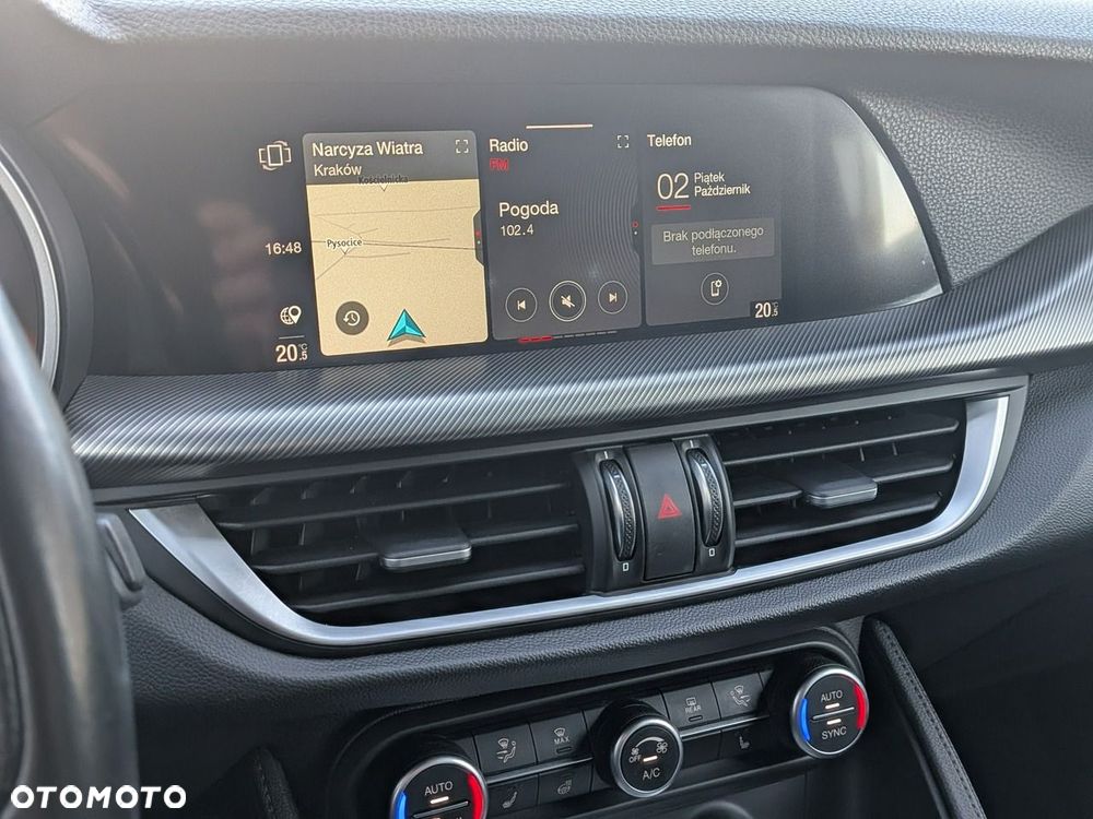 Alfa Romeo Stelvio - 16
