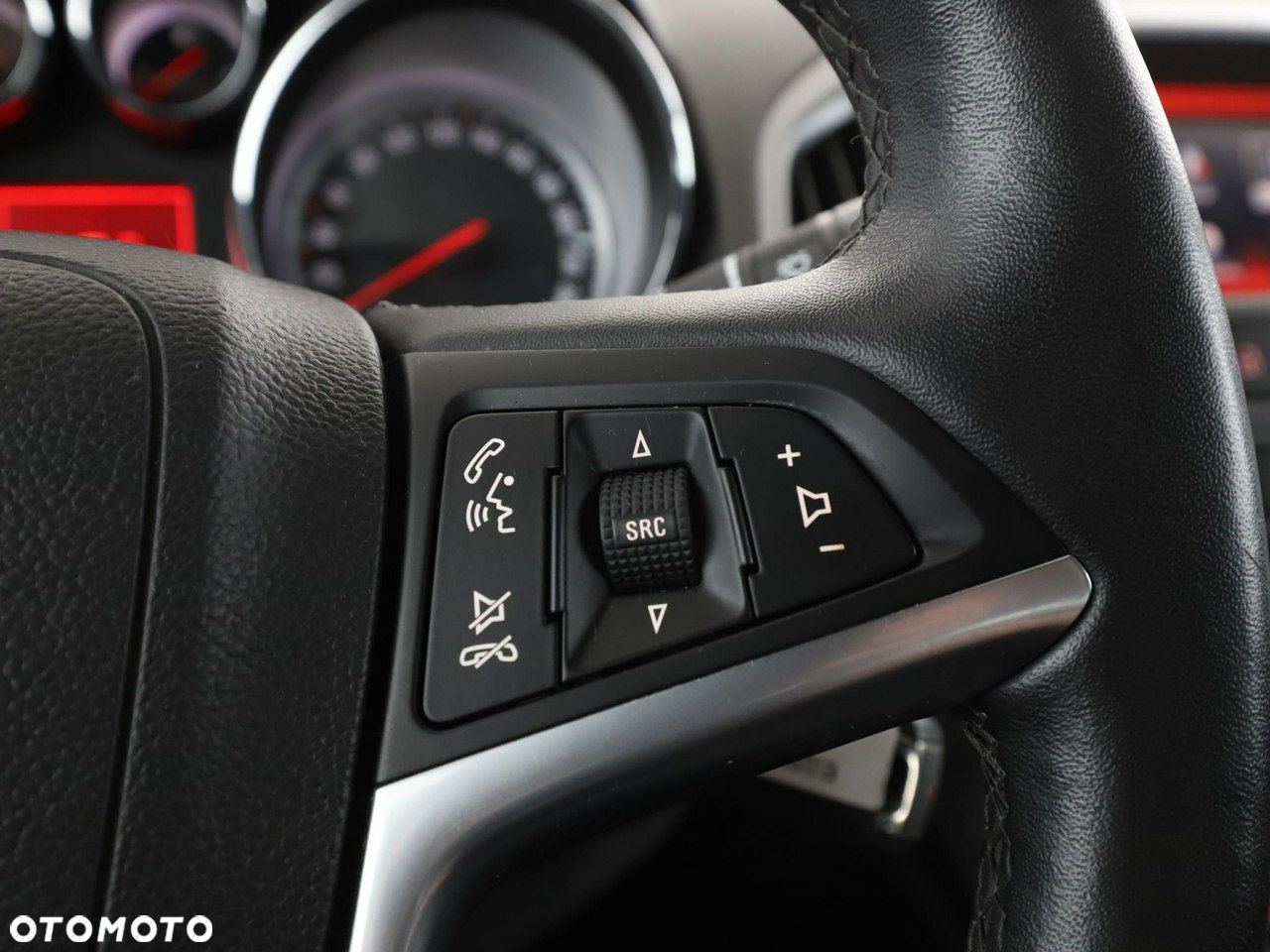 Opel Astra 1.4 Turbo Style - 29