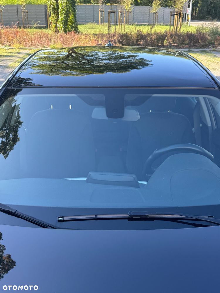 BMW Seria 3 318i - 23