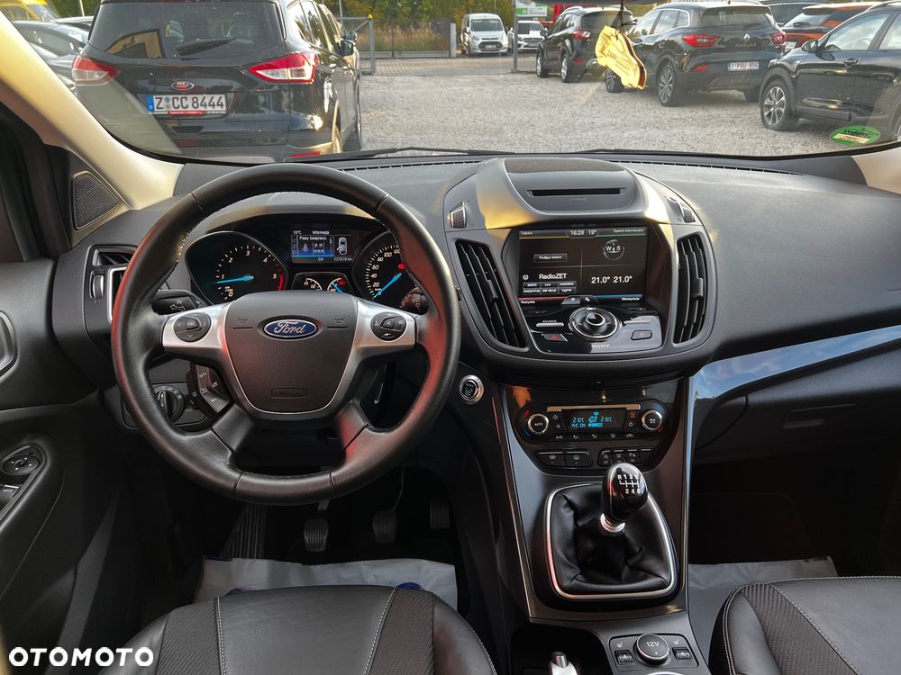 Ford Kuga - 34